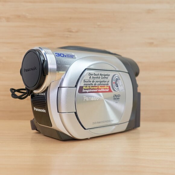 Panasonic VDR-D100 Handycam Camcorder /  DVD Video Camera / Made in Japan - Picture 3 of 9